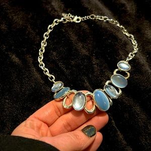 Beautiful blue oval stone / silver plated fashion jewelry necklace